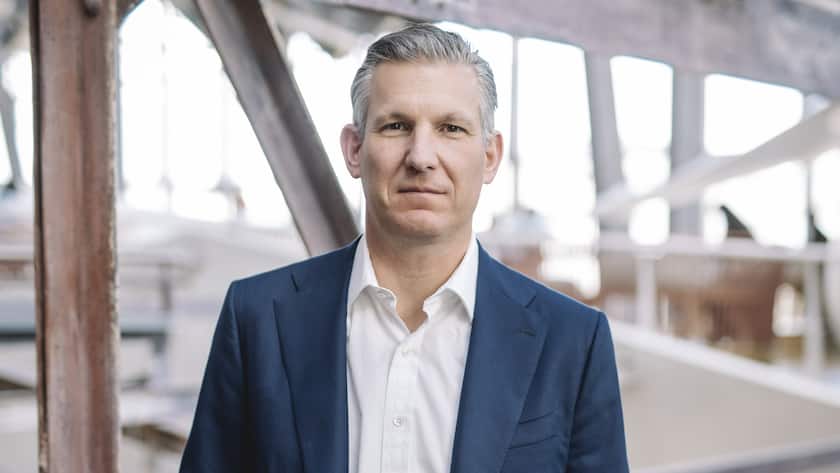 Nächster Nackenschlag für Nestlé: Zürcher Bank straft den Titel gleich an zwei Fronten ab Philipp Navratil ist neuer CEO von Nestlé.