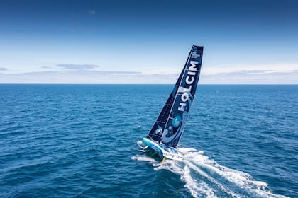 Schweizer Aktien: Geschehen so launisch wie selten zuvor Ein Rennboot mit einem Holcim-Logo.