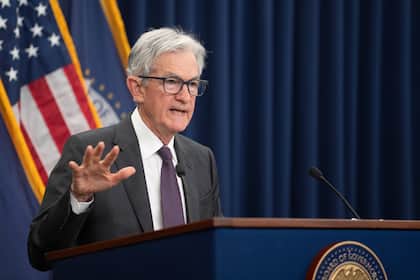 Vor dem Fed-Entscheid: Nächste US-Leitzinssenkung erst im 2027? US-Notenbank, Jerome Powell, spricht während einer Pressekonferenz der Notenbank in Washington, D.C., USA (Juli 2025).