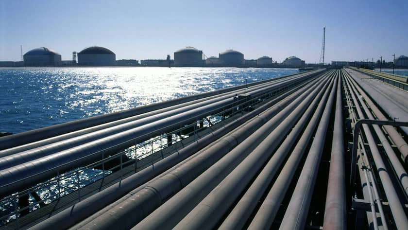 Iran-Krieg und «Sell in May and go away» könnten kommende Woche die Börsen schwächen Saudi-arabische Pipelines, die zu einem Öl-Verladeterminal für Supertanker führen.
