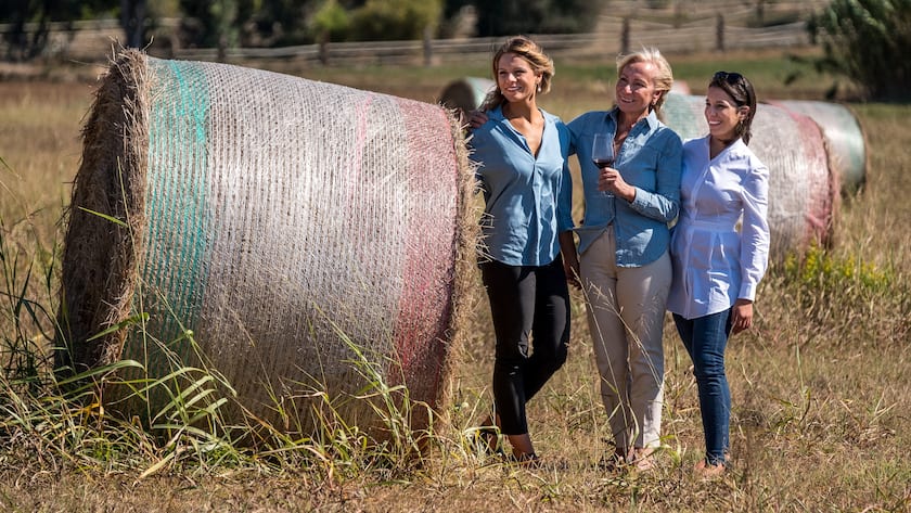 Poggio al Tesoro – ein toskanisches Juwel Zukunft mit Handschrift: Marilisa Allegrini mit ihren Töchtern Carlotta und Caterina Sofia.