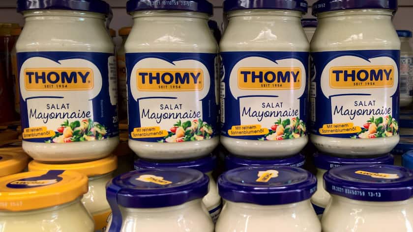 Stabilisieren sich die Aktien von Nestlé am Donnerstag nach den jüngsten Kursverlusten? Thomy ist eine Marke des Lebensmittelkonzerns Nestlé für Feinkostprodukte wie Mayonnaise, Senf, Tomatenmark, Sossen und Speiseöl (2021).