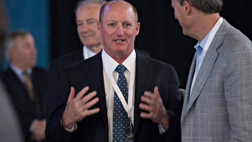 Berkshire Hathaway: Neuer Chef baut die enormen Geldberge ab Greg Abel, der neue CEO von Berkshire Hathaway (2026).
