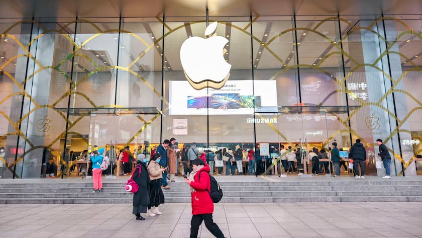 Apple-Aktie: Gewinnchancen durch Call Ein Apple Store in Shanghai, China (9. Januar 2025).
