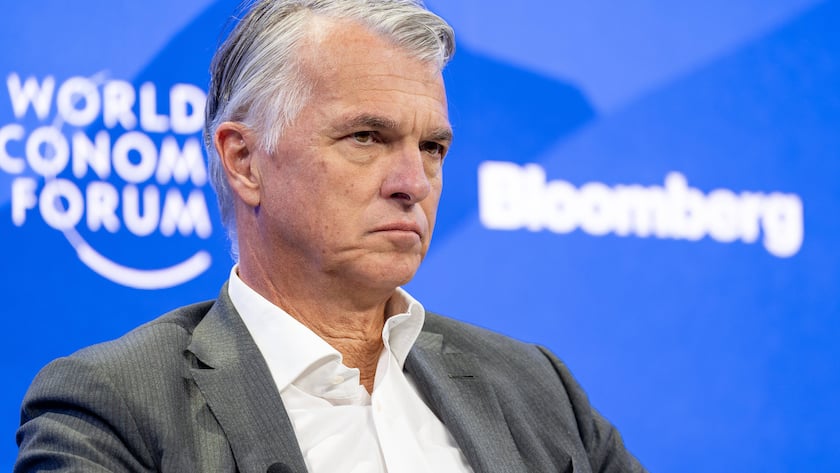 UBS-CEO Sergio Ermotti an einem Podium während des WEF 2025 in Davos.