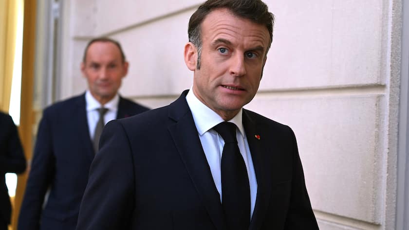 Wie Macrons zehnjährige Amtszeit Frankreich zum schwächsten Glied Europas machte Frankreichs Präsident Emmanuel Macron beim Gipfeltreffen der sogenannten «Koalition der Willigen» zur Unterstützung der Ukraine in Paris (27. März 2025).