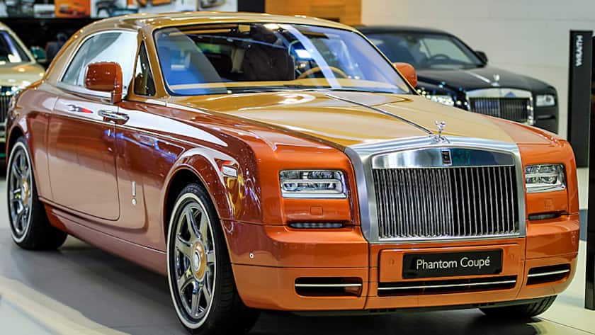 «Katastrophe» statt Goldgrube: Iran-Krieg trifft Luxusautobauer Glänzend: Ein neuer Rolls Royce.