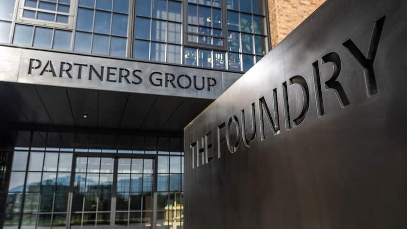 Partners Group: Analyst dämpft Hoffnung auf rasche Erholung Zentrale von Partners Group in Baar ZG.