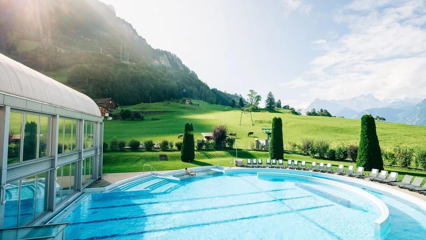 Grösster Schweizer Freizeitpark erhöht die Preise um 30 Prozent Der Aussenpool im Swiss Holiday Park.