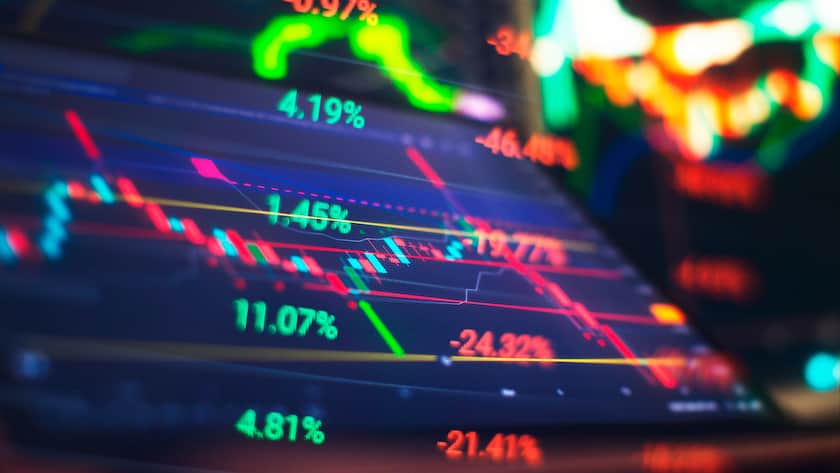 Ein Bildschirm mit Börsenkursen.